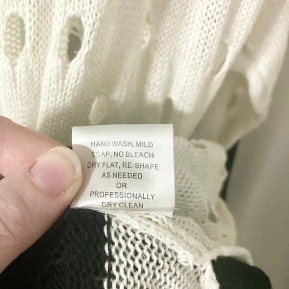 Larsen Gray Women's XL Black and White Distressed Open Knit Sweater - Picture 10 of 10